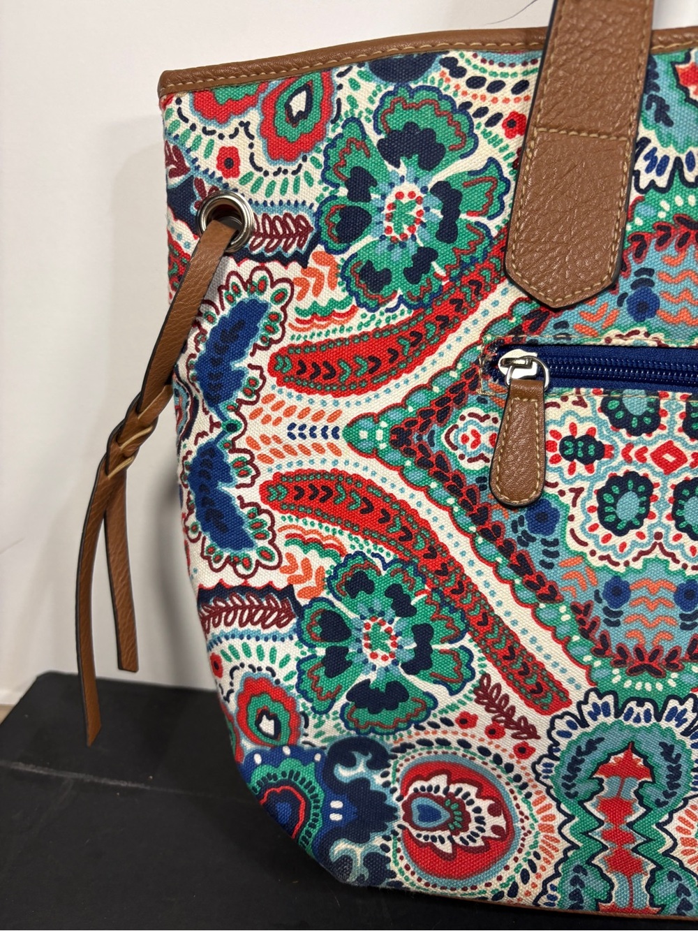 Croft & Barrow Bohemian Paisley Canvas Tote/Shoulder Bag with faux Leather Trim - Picture 4 of 16